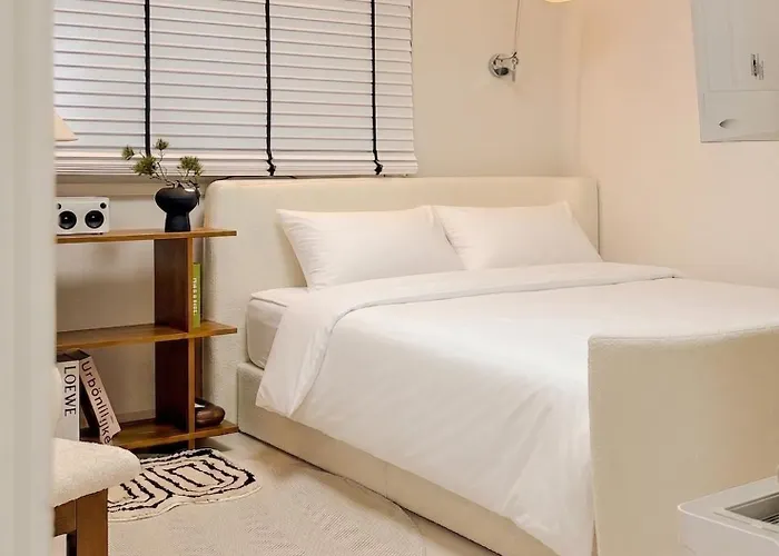 Yongsan Haebangchon, Namsan Tower, Itaewon Street, 10-minute Walk To The Subway, 15 Minutes To Hongdae Apartamento *