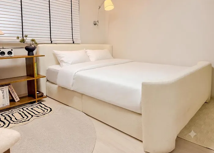 Yongsan Haebangchon, Namsan Tower, Itaewon Street, 10-minute Walk To The Subway, 15 Minutes To Hongdae Apartamento *