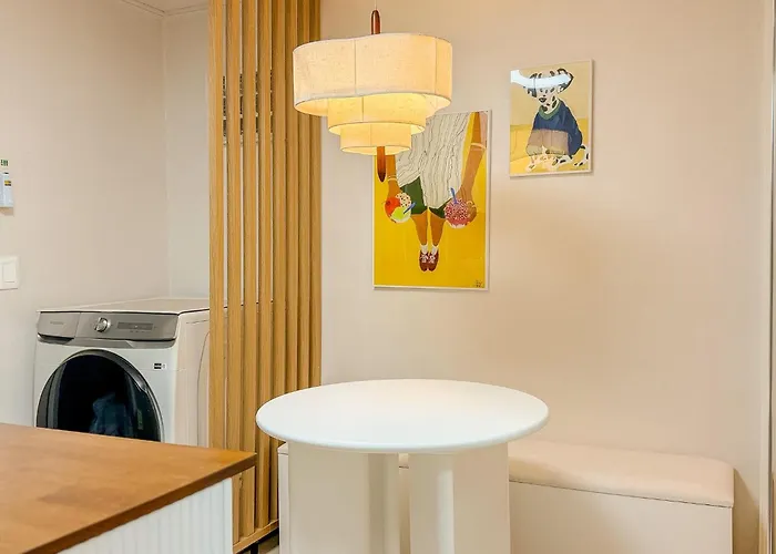Yongsan Haebangchon, Namsan Tower, Itaewon Street, 10-minute Walk To The Subway, 15 Minutes To Hongdae * Seúl