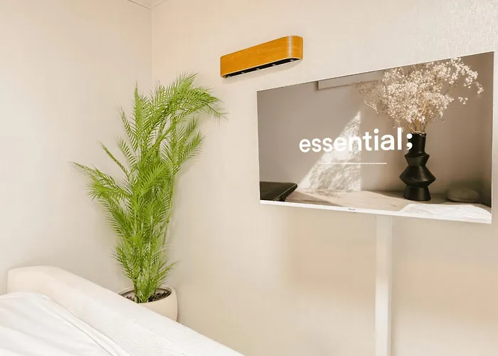 Yongsan Haebangchon, Namsan Tower, Itaewon Street, 10-minute Walk To The Subway, 15 Minutes To Hongdae *
