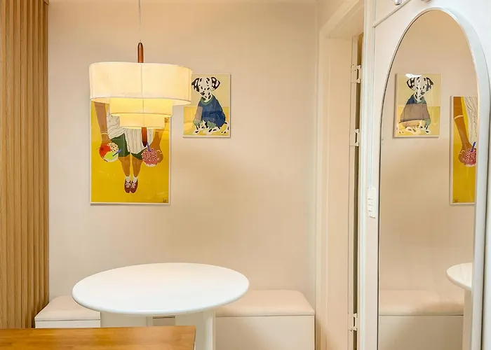 Yongsan Haebangchon, Namsan Tower, Itaewon Street, 10-minute Walk To The Subway, 15 Minutes To Hongdae Apartamento Seúl