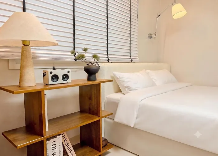 Apartamento Yongsan Haebangchon, Namsan Tower, Itaewon Street, 10-minute Walk To The Subway, 15 Minutes To Hongdae
